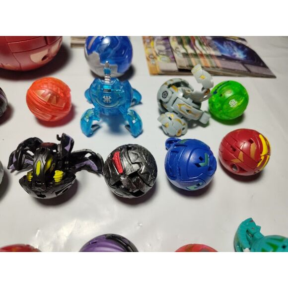 Lot of 18 Bakugan With Cards Large Red Bakugan & More - Picture 6 of 16